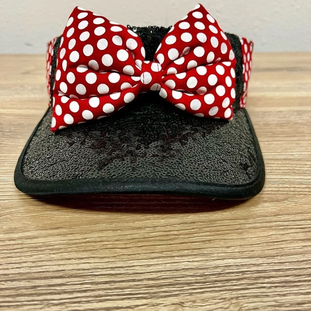 Disney Parks Minnie Mouse Sequin Visor Hat - Size Adult